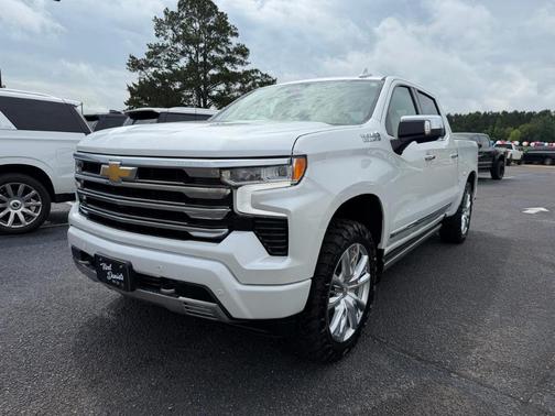 White 2024 Chevrolet Silverado 1500 High Country