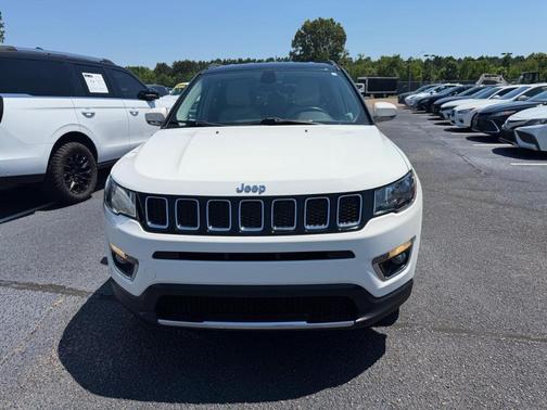 White 2018 Jeep Compass Limited