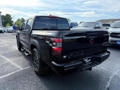 2023 Nissan Frontier PRO-4X