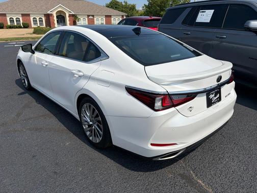 2022 Lexus ES 350 Ultra Luxury