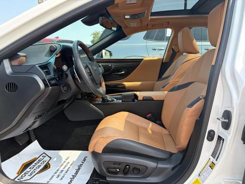 2022 Lexus ES 350 Ultra Luxury
