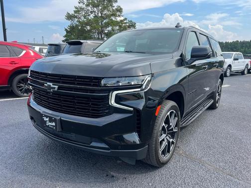 2023 Chevrolet Suburban RST