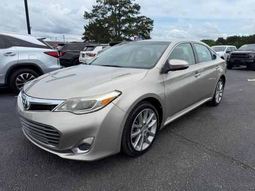 Gold 2014 Toyota Avalon XLE
