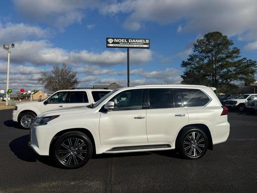 2019 Lexus LX 570 Three-Row