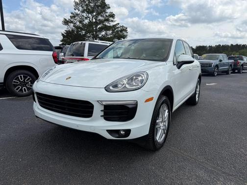 2016 Porsche Cayenne Base