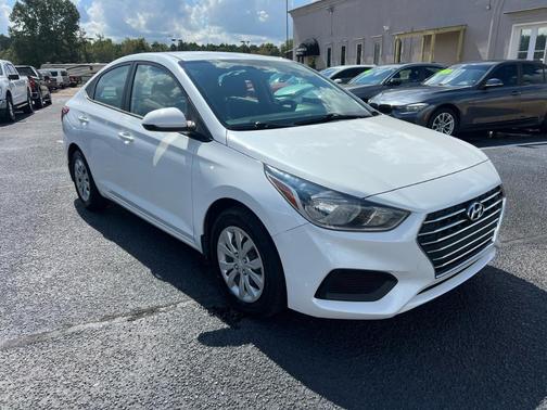 2021 Hyundai Accent SE