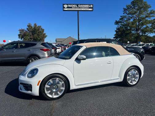 2018 Volkswagen Beetle 2.0T SE