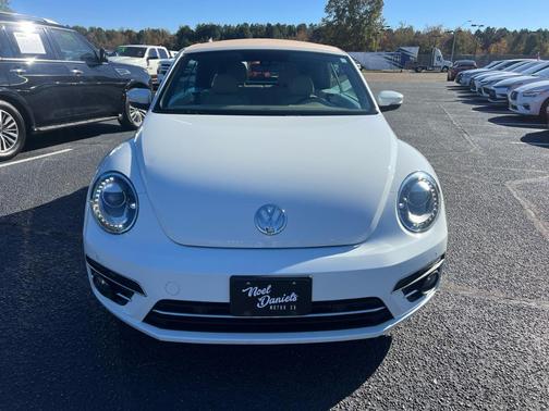 2018 Volkswagen Beetle 2.0T SE