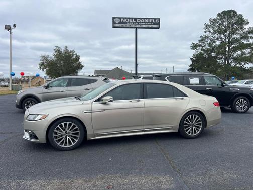 2017 Lincoln Continental Select