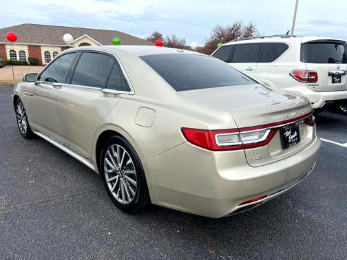 2017 Lincoln Continental Select