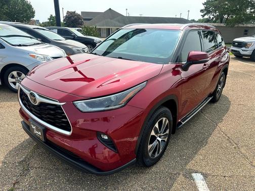2021 Toyota Highlander XLE