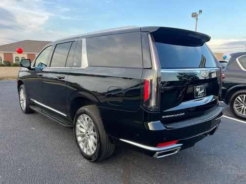 2023 Cadillac Escalade ESV Premium Luxury