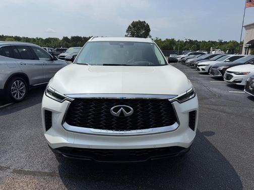 Majestic White 2023 INFINITI QX60 Luxe