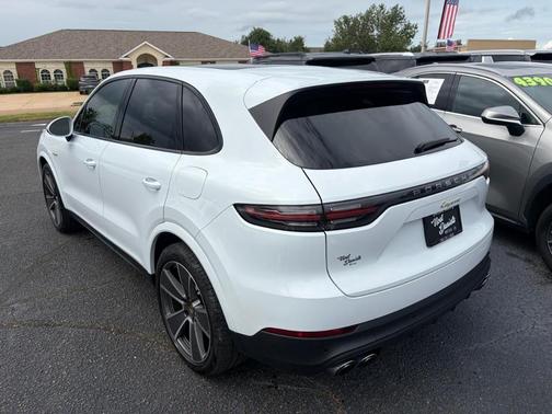 White 2023 Porsche Cayenne E-HYBRID