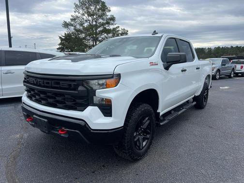 2024 Chevrolet Silverado 1500 Custom Trail Boss