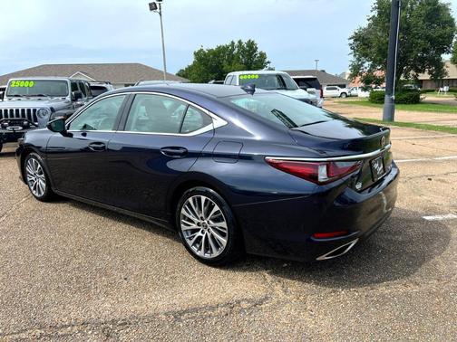 2021 Lexus ES 350 Base