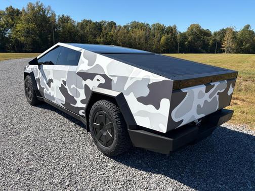 2024 Tesla Cybertruck Base