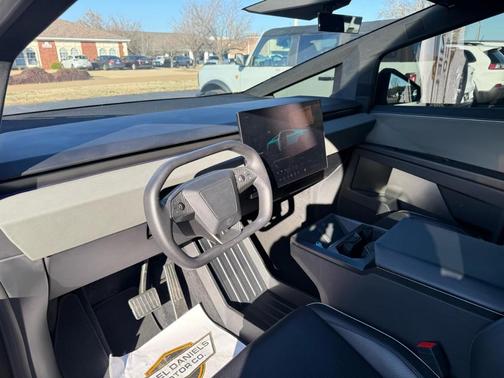 2024 Tesla Cybertruck Base