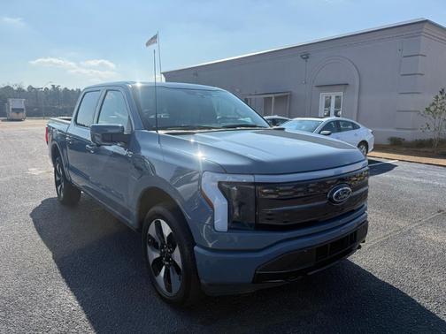 2023 Ford F-150 Lightning Platinum