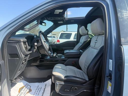 2023 Ford F-150 Lightning Platinum