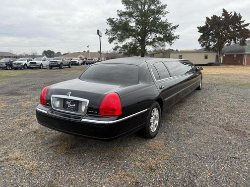 2011 Lincoln Town Car Executive L