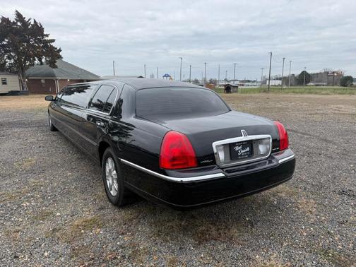2011 Lincoln Town Car Executive L