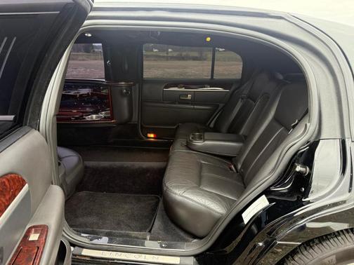 2011 Lincoln Town Car Executive L