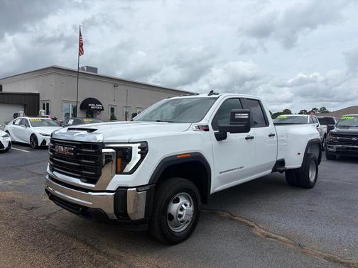 White 2024 GMC Sierra 3500 Pro
