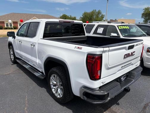 White 2019 GMC Sierra 1500 SLT