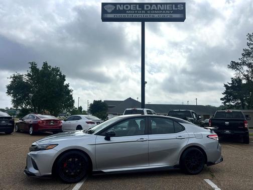 2020 Toyota Camry XSE V6