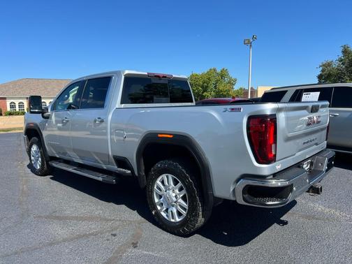 2023 GMC Sierra 2500 SLT