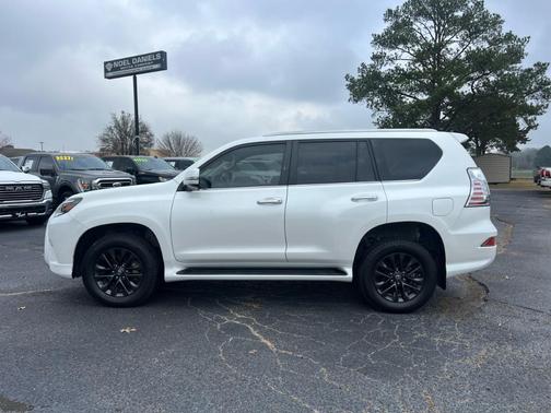 2023 Lexus GX 460 Base