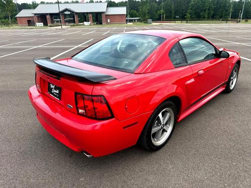 2003 Ford Mustang Mach I
