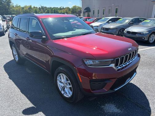 2024 Jeep Grand Cherokee Laredo