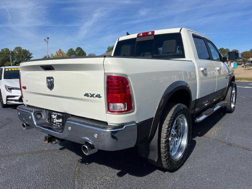 2017 RAM 1500 Laramie
