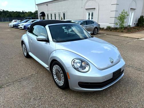 2016 Volkswagen Beetle 1.8T S