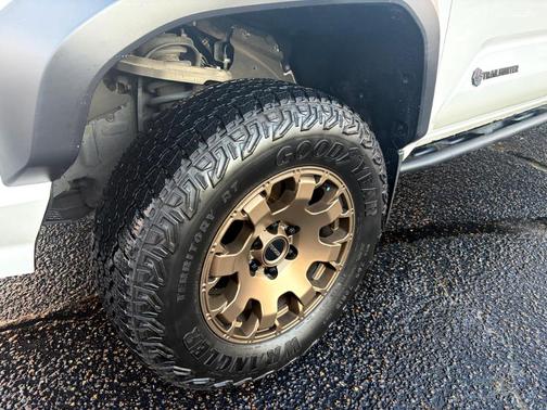 2024 Toyota Tacoma Hybrid 