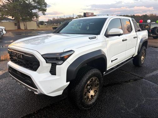 2024 Toyota Tacoma Hybrid 