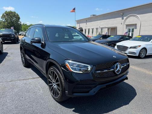 Black 2022 Mercedes-Benz GLC 300 Base