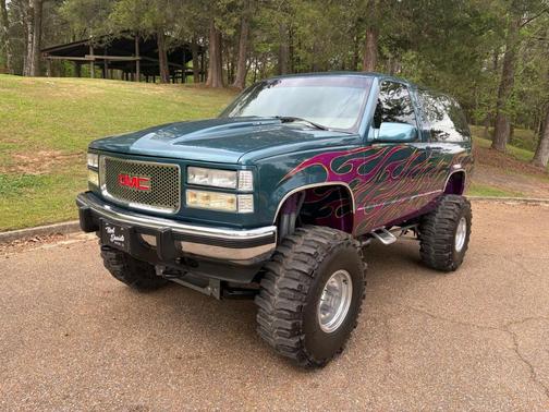 Green 1994 GMC Yukon SL