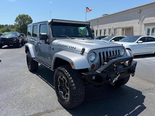 Silver 2013 Jeep Wrangler Unlimited Rubicon