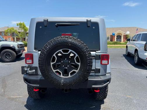 Silver 2013 Jeep Wrangler Unlimited Rubicon