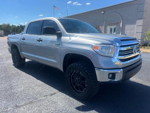 2017 Toyota Tundra SR5