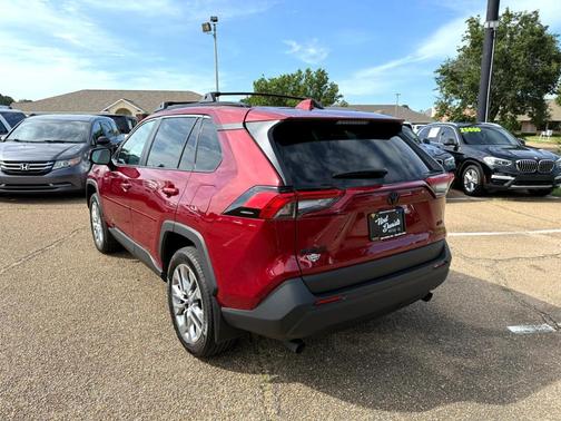 2024 Toyota RAV4 XLE Premium