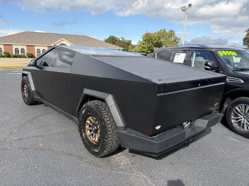 2024 Tesla Cybertruck Base