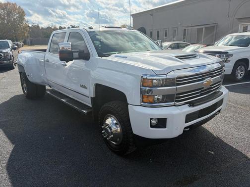 2017 Chevrolet Silverado 3500 High Country