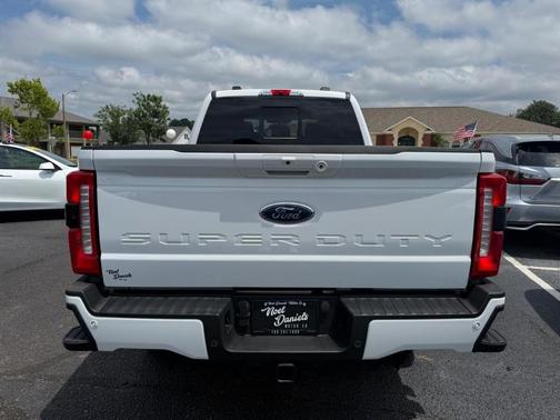 White 2024 Ford F-250 Lariat