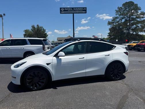 White 2022 Tesla Model Y Performance