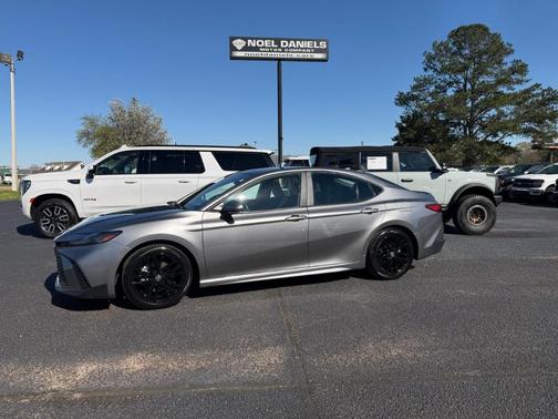 2025 Toyota Camry XLE
