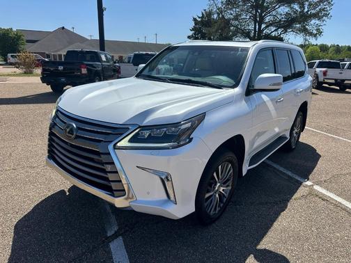 2019 Lexus LX 570 Two-Row
